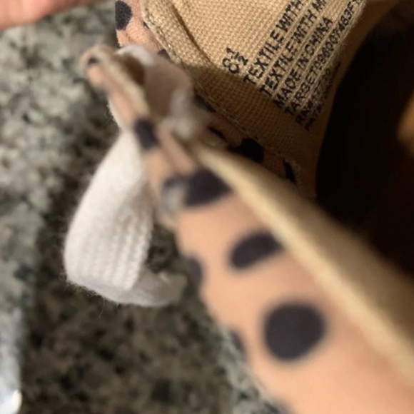 Universal Thread Sneakers - Picture 5 of 8